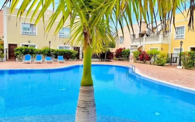 Enjoy 1 BR Palm Mar Next to Pool