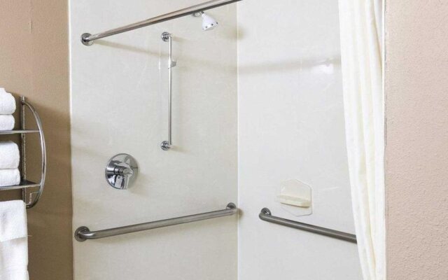 Quality Suites Irving-Las Colinas