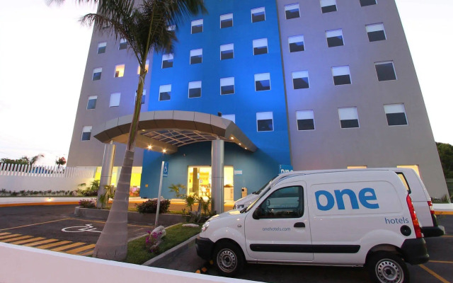 One Cancun Centro