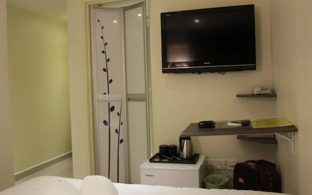 Sunbow Hotel Residency