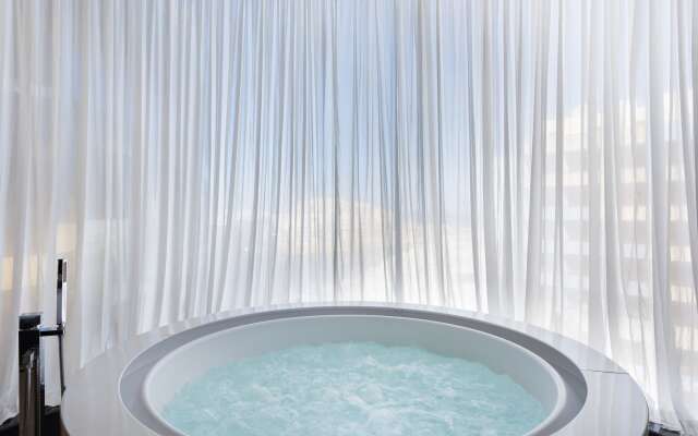 Hugo's Boutique Hotel - Adults Only