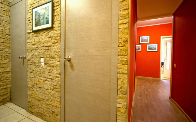 Kvartira svobodna on Nikoloyamsky Lane