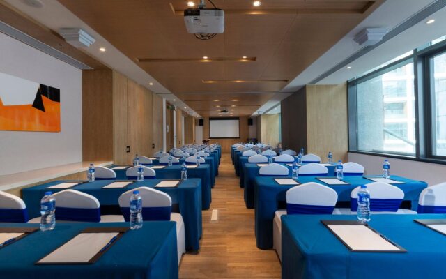 Holiday Inn Express Shenzhen Songgang