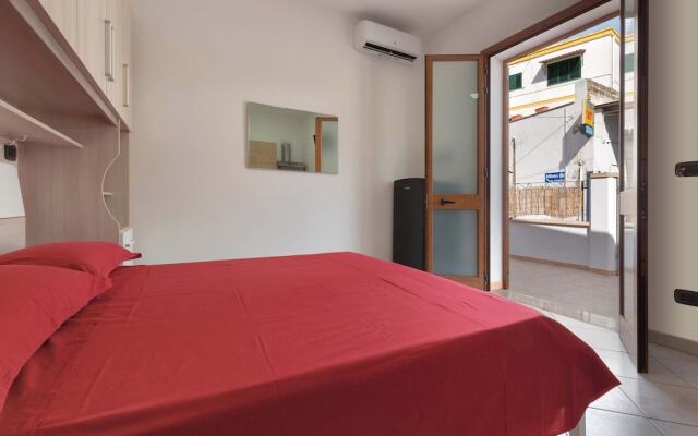 2214 Villetta Enea - Mono 1 by Barbarhouse