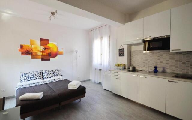 4-Tourist House Bologna-Studio