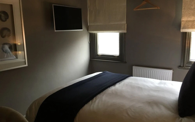 The Lion Hotel - Pub & Restaurant