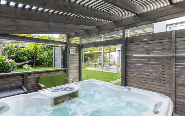 Waiheke Waterfront Lodge