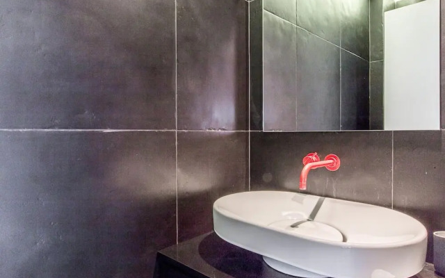 Pink Mango Hostel