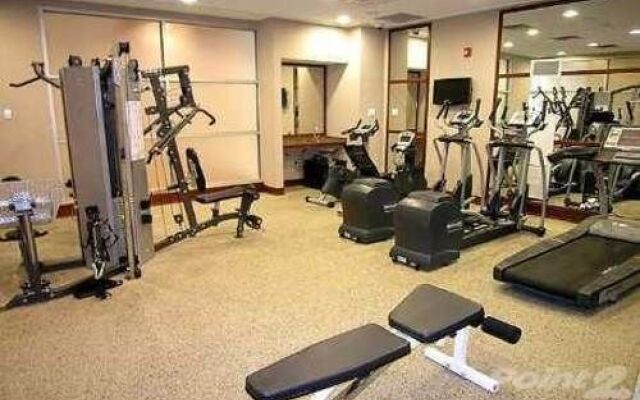 Sarkar Suites - 310 Burnhamthorpe Road