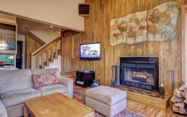 Lowell Avenue Apartment By Alpine Ski Properties