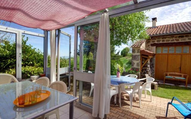 Gîte Marols, 4 pièces, 6 personnes - FR-1-496-2