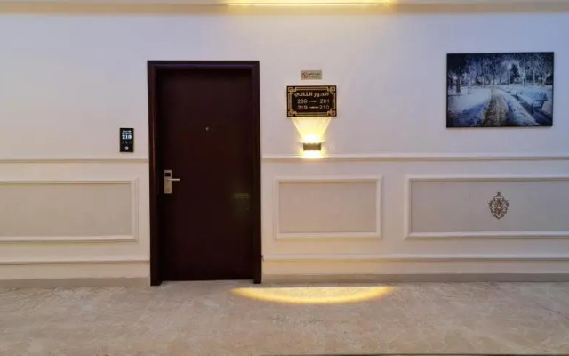 Qasr Alshamal Hotel