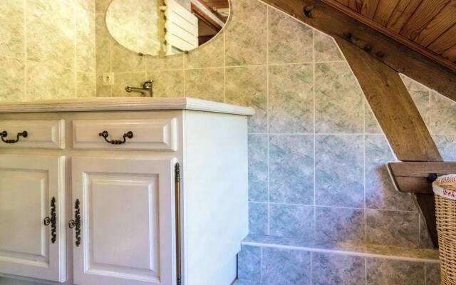 Modern Villa in Serilhac with Private Pool