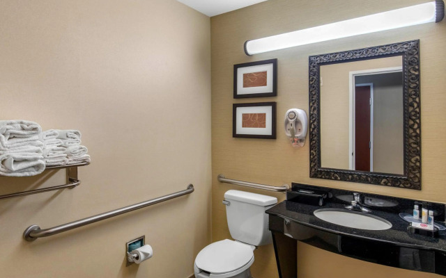 Comfort Suites Marshall