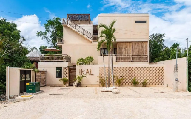 @villa.akbal- 2bd rooftop w/ open dinning room