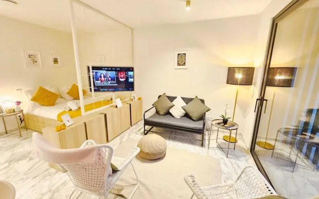 Cosy Terrace Studio close to city center