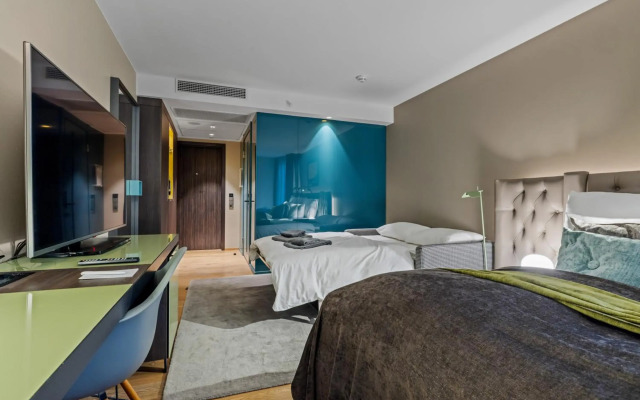 Clarion Hotel The Hub
