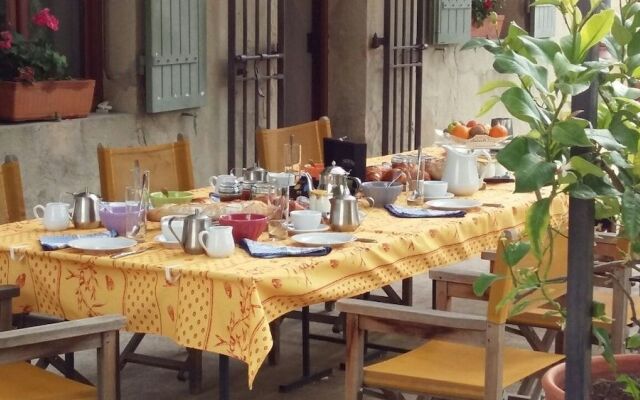 Le Mas Saint Jacques