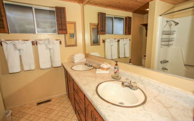 Bravo Big Bear Lodge