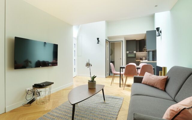 New and Lovely apartment center of Paris (Cléry)