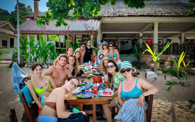 Phuwadee Resort & Spa