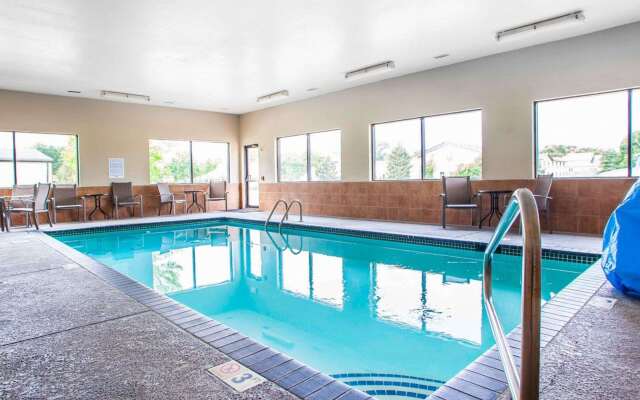 Quality Inn & Suites Ankeny - Des Moines