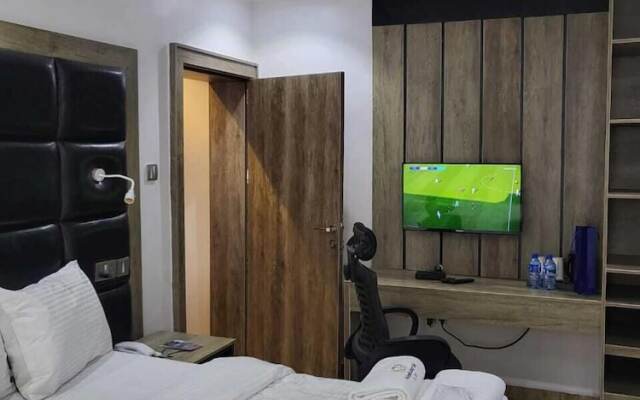Swiss Executive Luxury Hotel