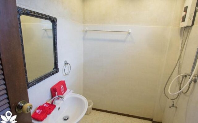 Inspire House Hotel Chiang Mai by ZEN Rooms