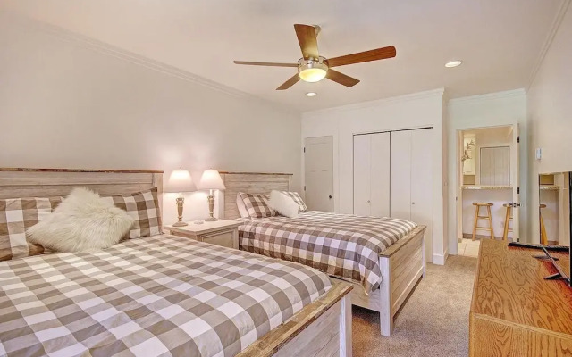 Newly Remodeled Ski-In Ski-Out Right By The Lift - FP304 by RedAwning