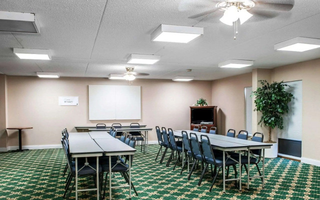 Quality Inn Rochester South