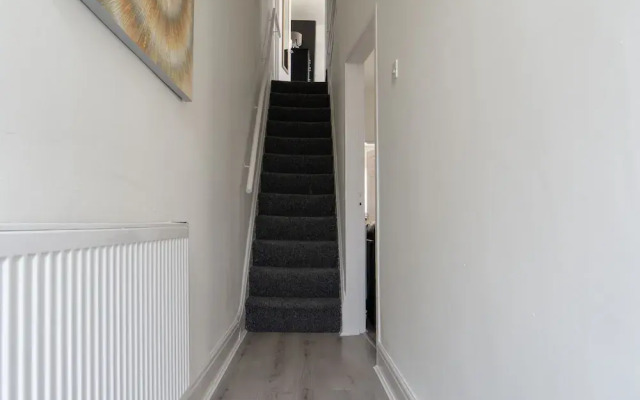 Lux Apartments 4 Bedroom House Sutcliffe