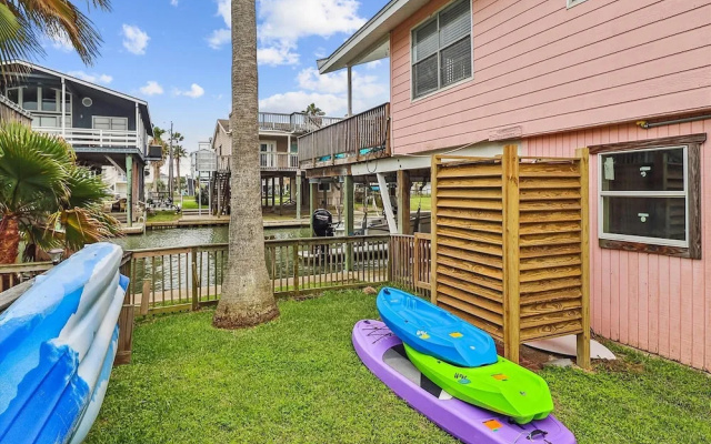 Peggy's Hideaway by Ryson Vacation Rentals