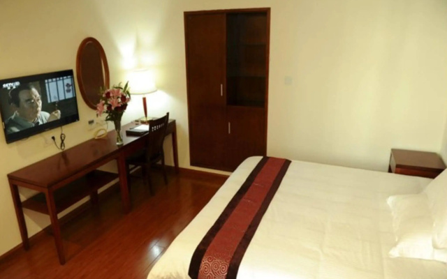 GreenTree Inn JiangSu WuXi BinHu TaiHu Pearl Development Mansion Business Hotel – Guest Rooms – Wuxi