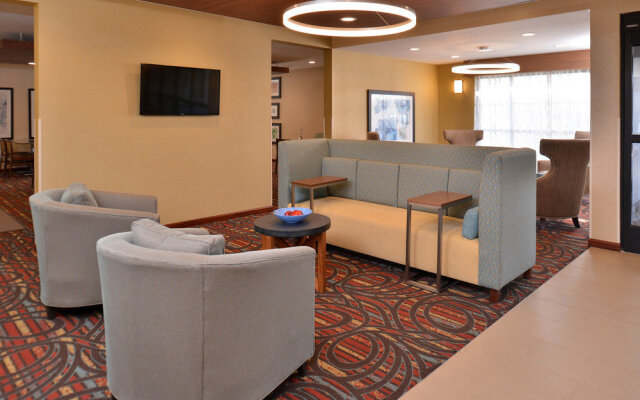 Holiday Inn Express Hotel & Suites Lonoke I-40 (Exit 175)
