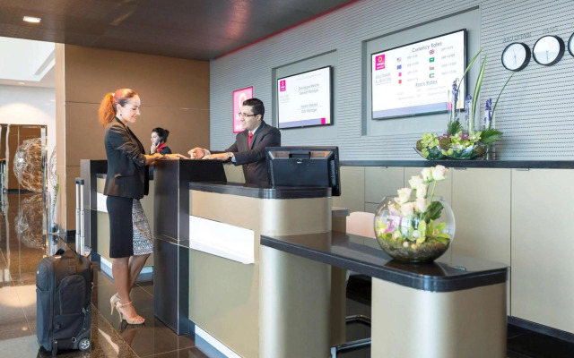 Aparthotel Adagio Abu Dhabi Al Bustan