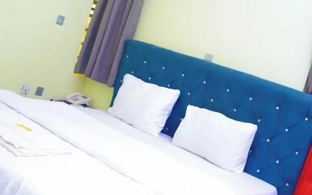 May Shorlet Suites