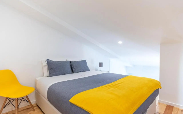 Alvaro's Charming Loft by MP