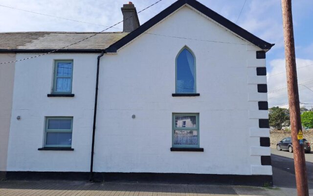 3 bed corner terrace house by the sea Wicklow town