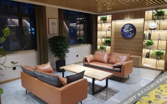 Meicheng Light Luxury Homestay (Xi'an Northwestern Polytechnical University Chang'an Campus)