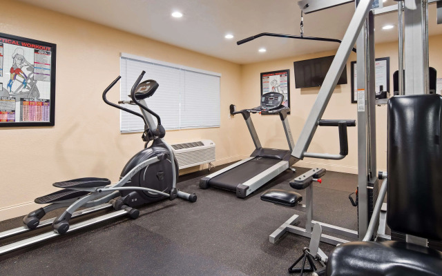 Best Western Plus Ontario Airport & Convention Center