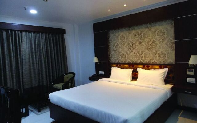 Airport City Hotel