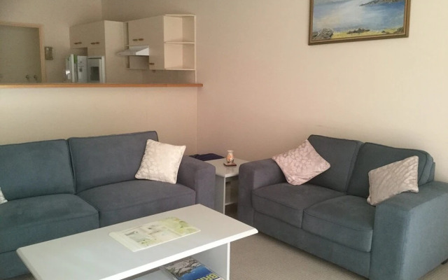 Private Canal Duplex with Pontoon - Oleander Drive, Bongaree