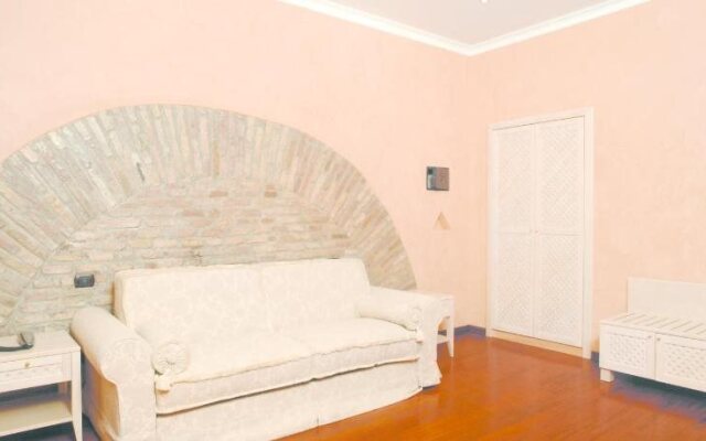 Colosseo Studio Suites