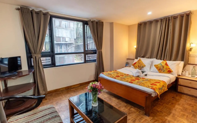 Muscatel Fairmont – 100 Mts from Mall Road