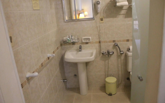 Le Moustier Suites