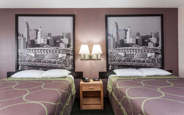 Super 8 by Wyndham Carrollton