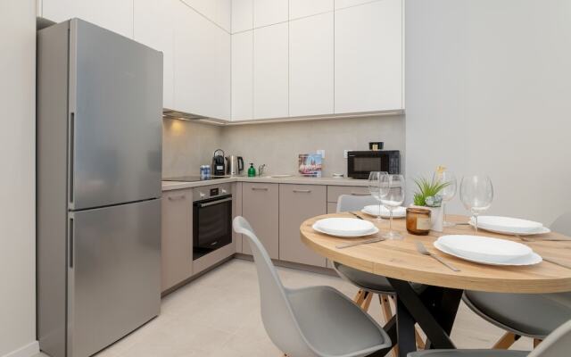 Luxurious Apartment by Renters Prestige