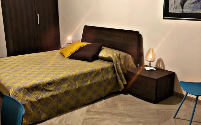 Napoli City Inn