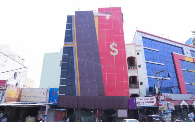 Holidays Dollars Grand by OYO Rooms