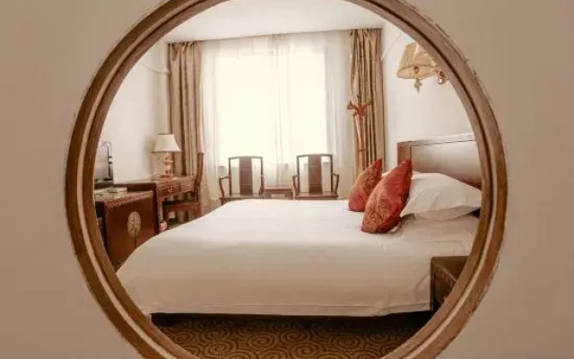 Longchuan Hotel